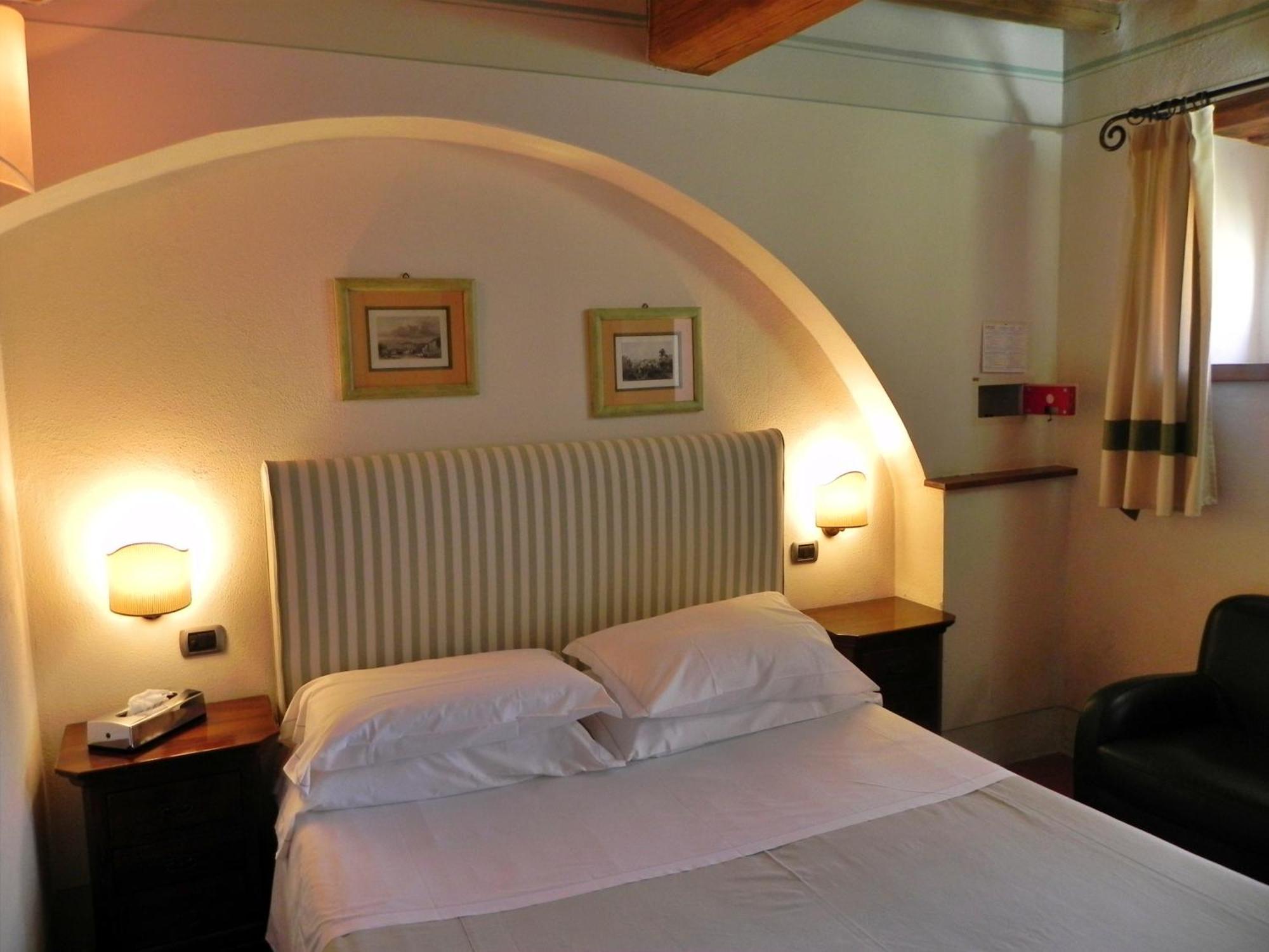 Hotel Relais La Martina Pietraviva Habitación foto